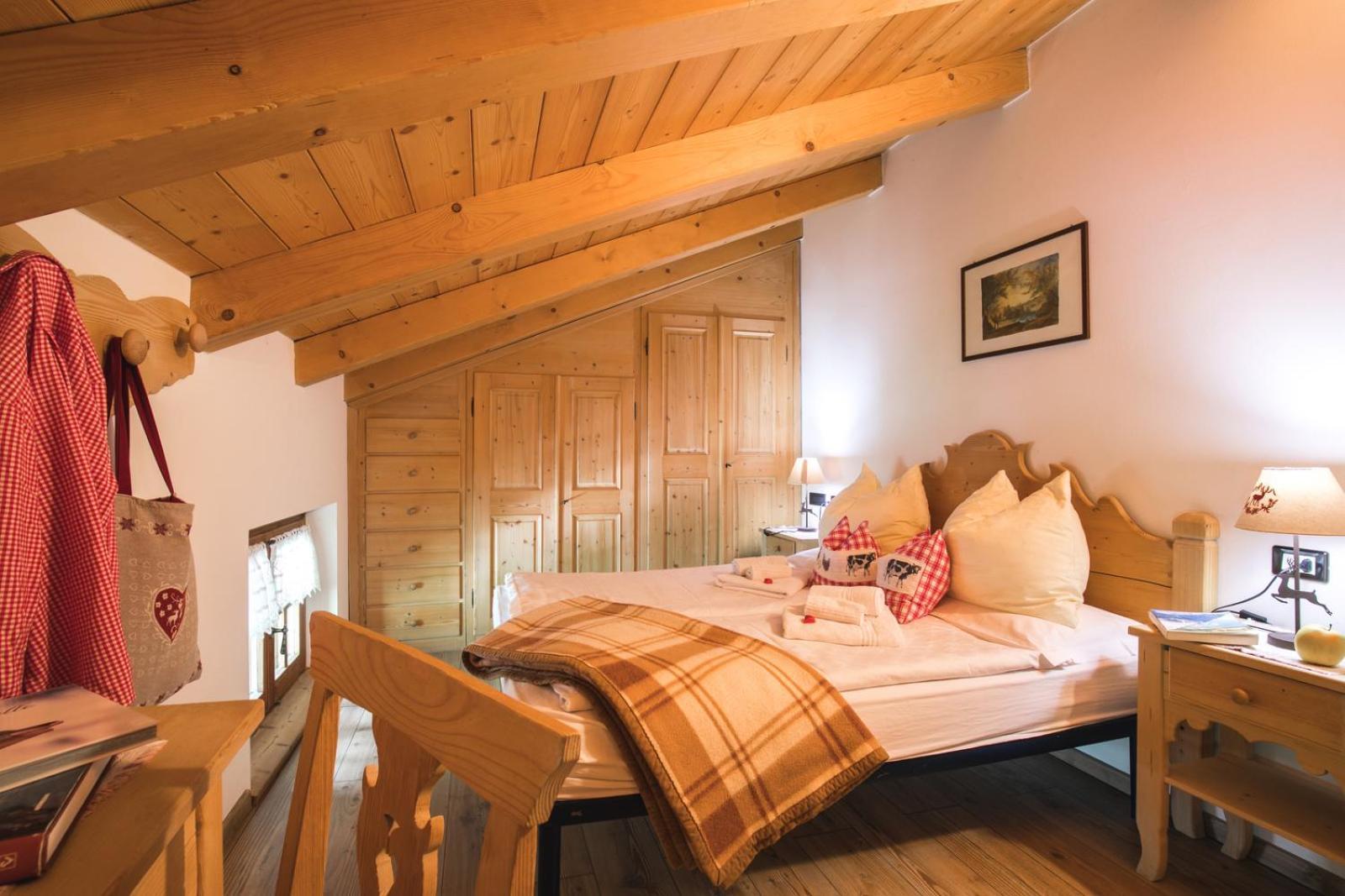 Chalet Alpenrose Bio Wellness Naturhotel Cogolo Exterior photo