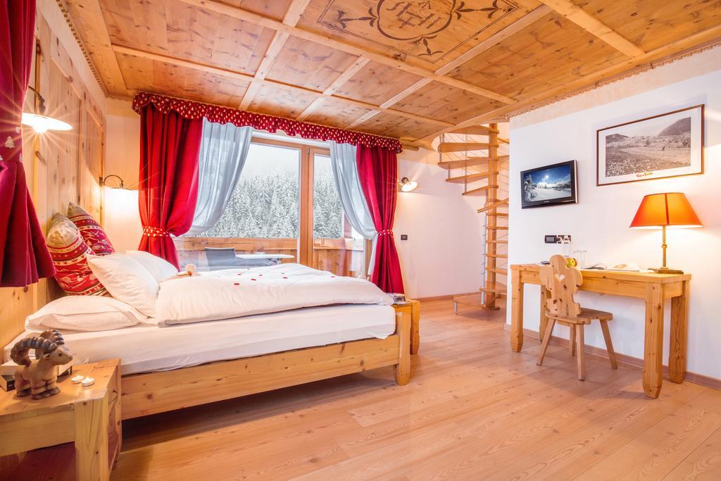Chalet Alpenrose Bio Wellness Naturhotel Cogolo Exterior photo