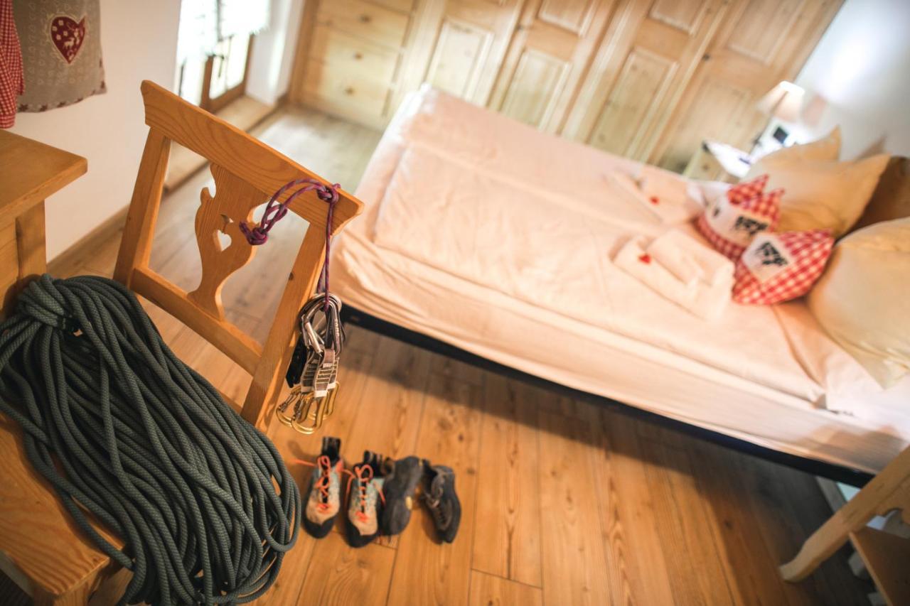Chalet Alpenrose Bio Wellness Naturhotel Cogolo Exterior photo